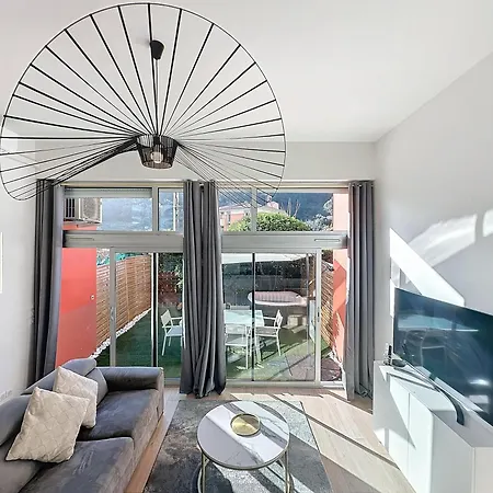 2 Pieces - Parking - Jacuzzi - Food & Drink - * Mentone
